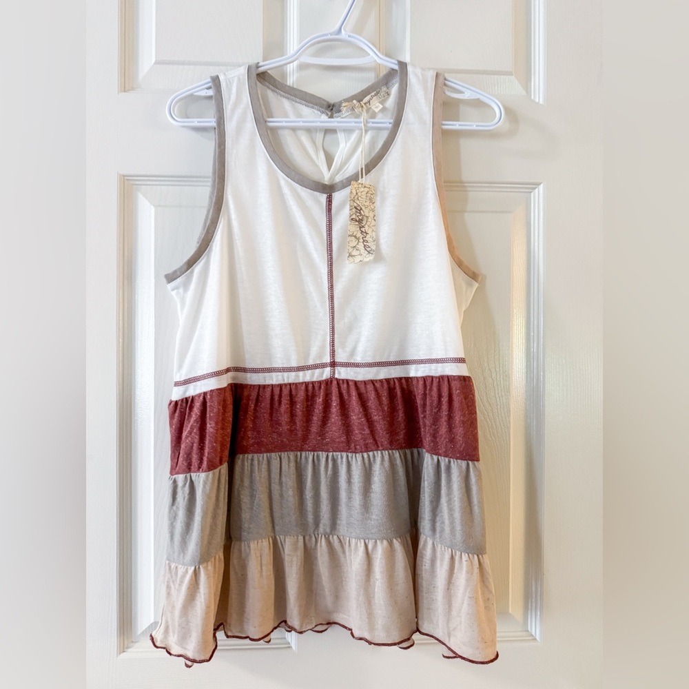 Mystree Color-block Lightweight Boho Arthoe White/ Tan Linen Blend Top, Large